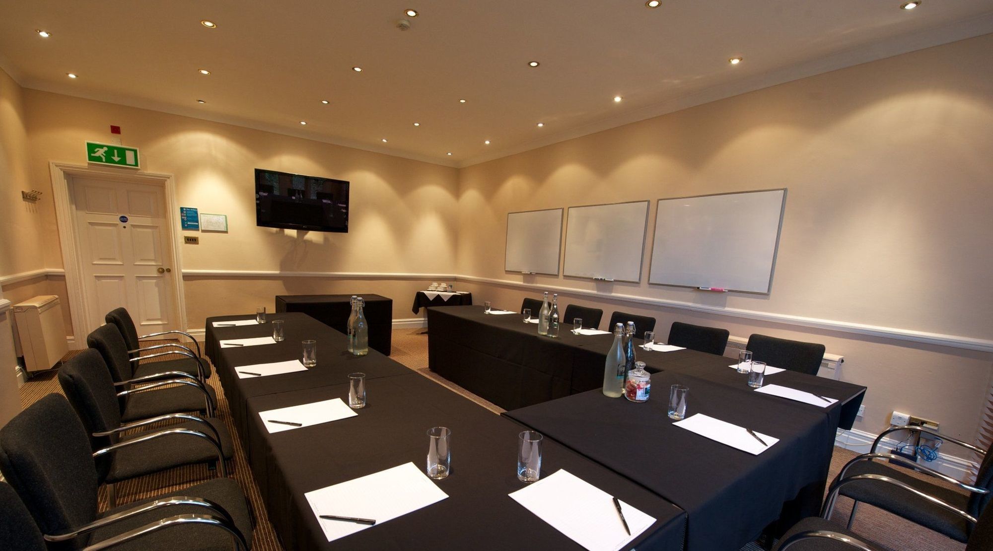 Mercure Oxford Hawkwell House Hotel Facilities photo